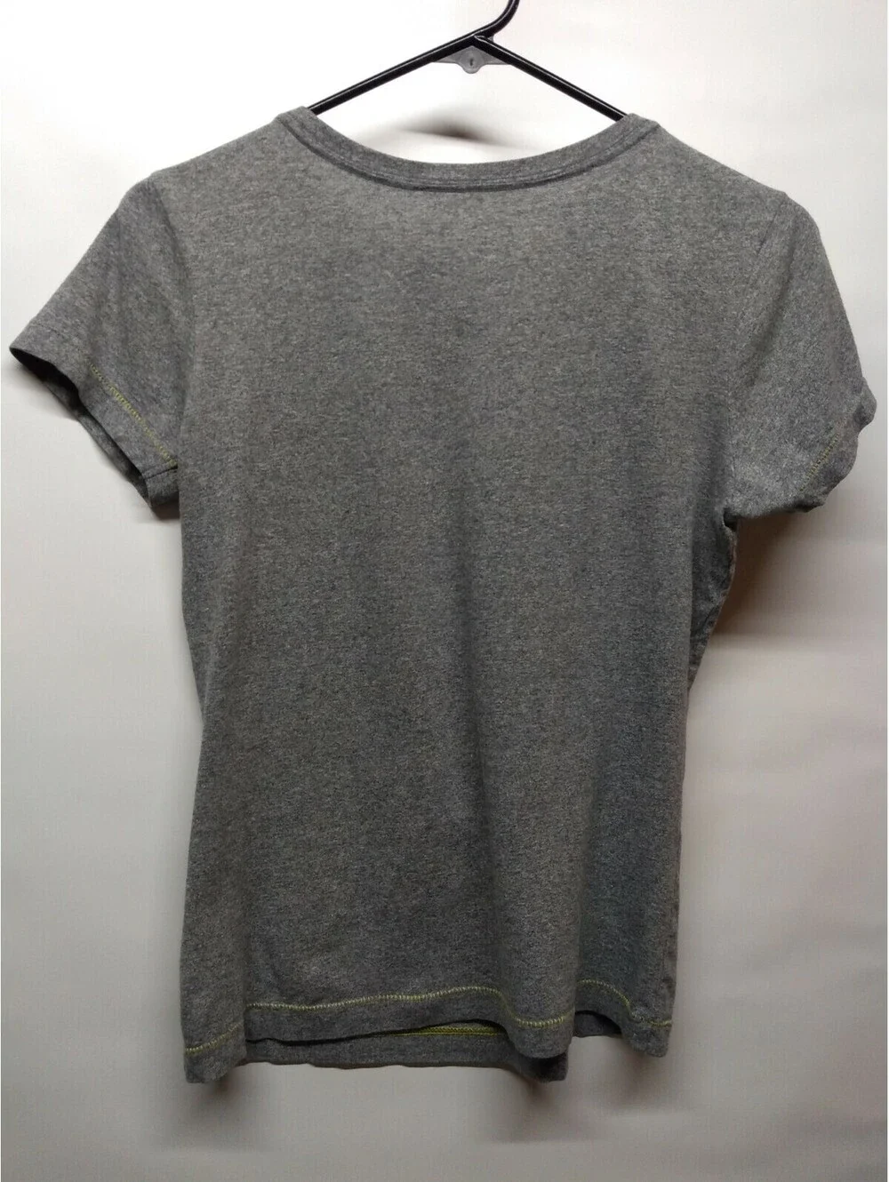 Nike Women's Slim Fit T Shirt Size Small 027
